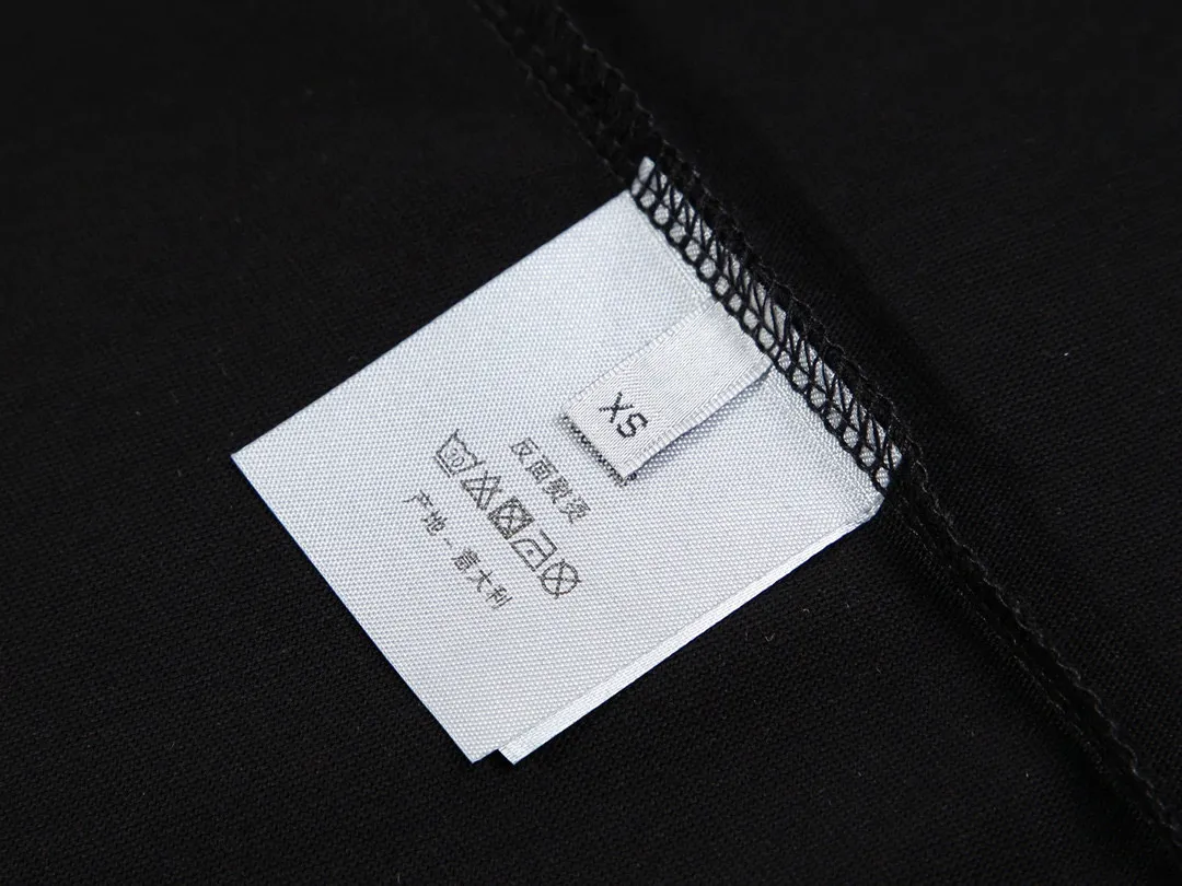 【2026】【DIOR 公式旗艦店】ディオール    Tシャツ ご好評に付き再入荷！