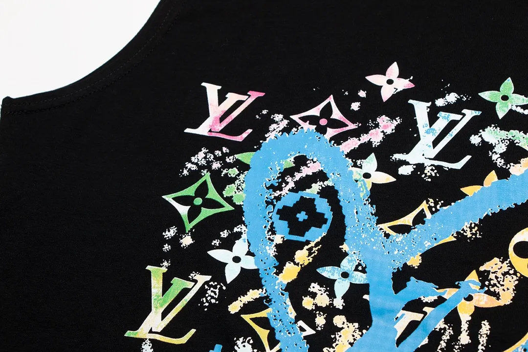 【2026】LV【LOUIS VUITTON 公式旗艦店】 ルイヴィトン   ノースリーブベスト   ご好評に付き再入荷！