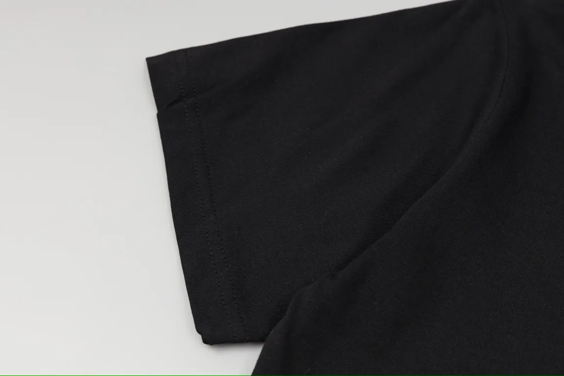 【2026】【LOUIS VUITTON 公式旗艦店】  ルイヴィトン Tシャツ ご好評に付き再入荷！