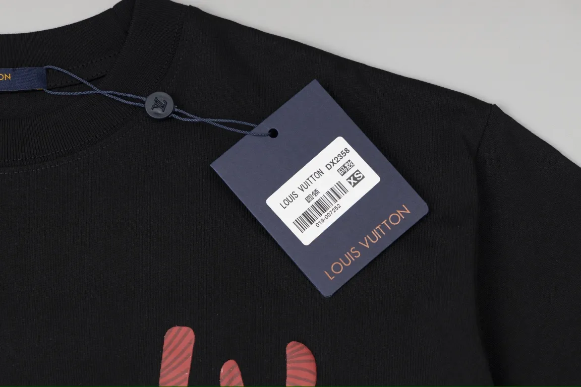 【2026】【LOUIS VUITTON 公式旗艦店】  ルイヴィトン Tシャツ ご好評に付き再入荷！