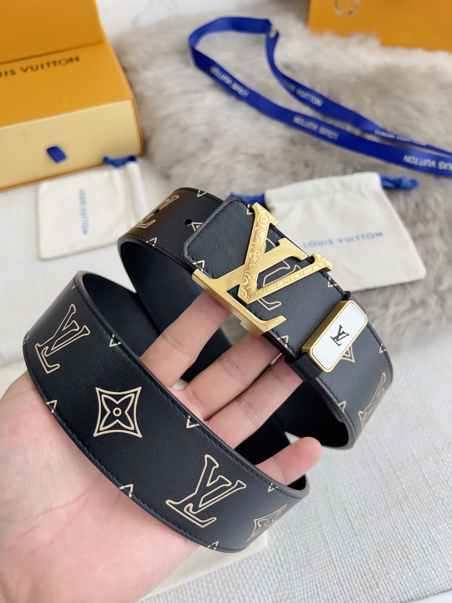 【2026】【LOUIS VUITTON】(ルイヴィトン) 3.8cmベルト メンズ