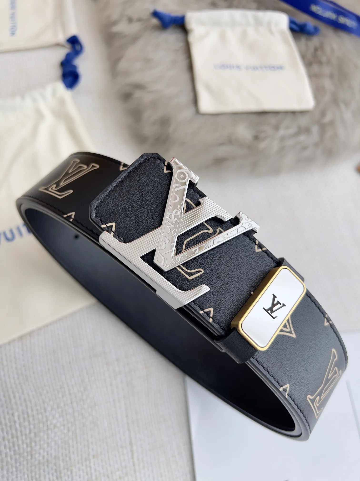 【2026】【LOUIS VUITTON】(ルイヴィトン) 3.8cmベルト メンズ