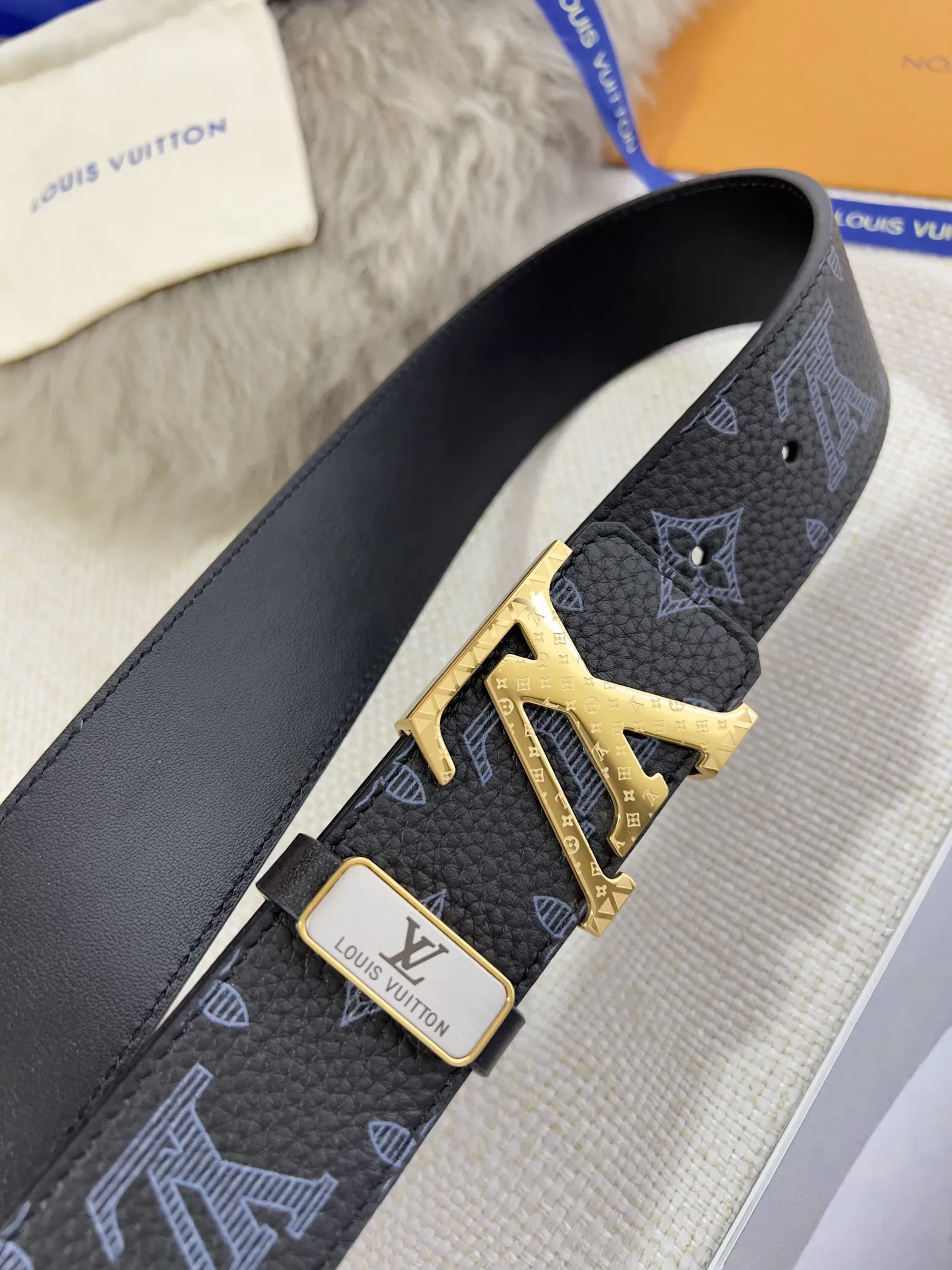 【2026】【LOUIS VUITTON】(ルイヴィトン) 3.8cmベルト メンズ