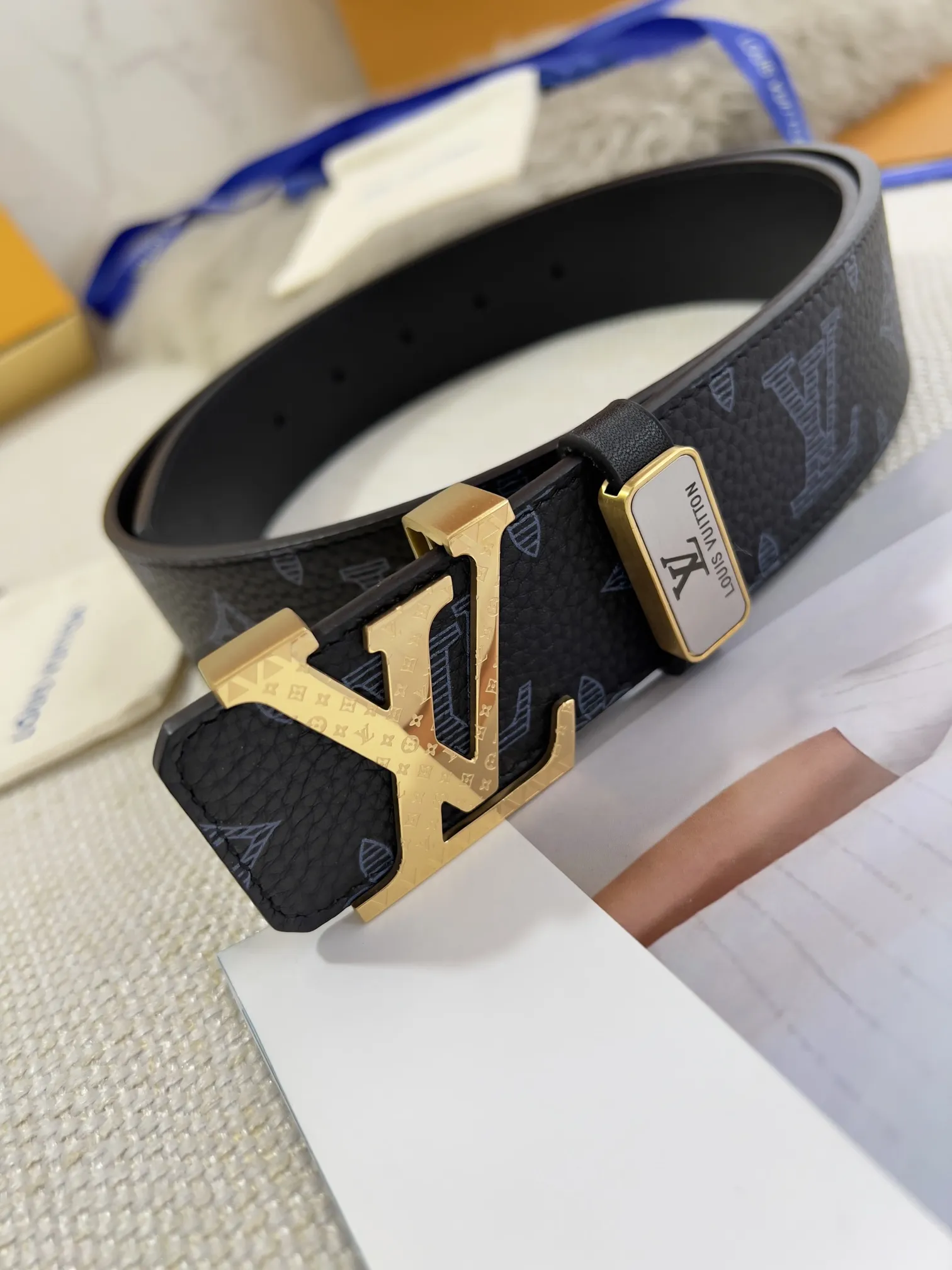 【2026】【LOUIS VUITTON】(ルイヴィトン) 3.8cmベルト メンズ
