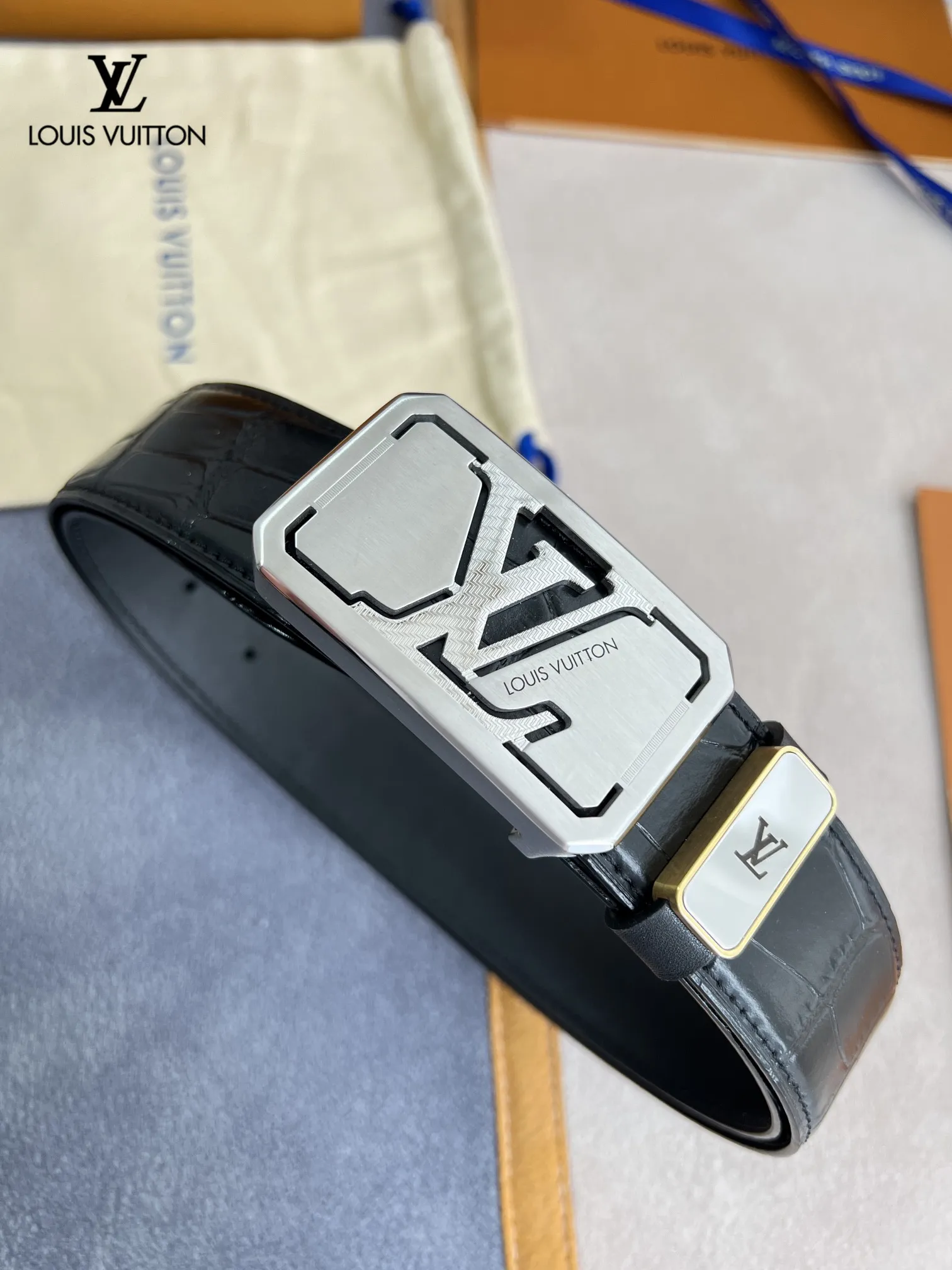 【2026】【LOUIS VUITTON】(ルイヴィトン) 3.8cmベルト メンズ