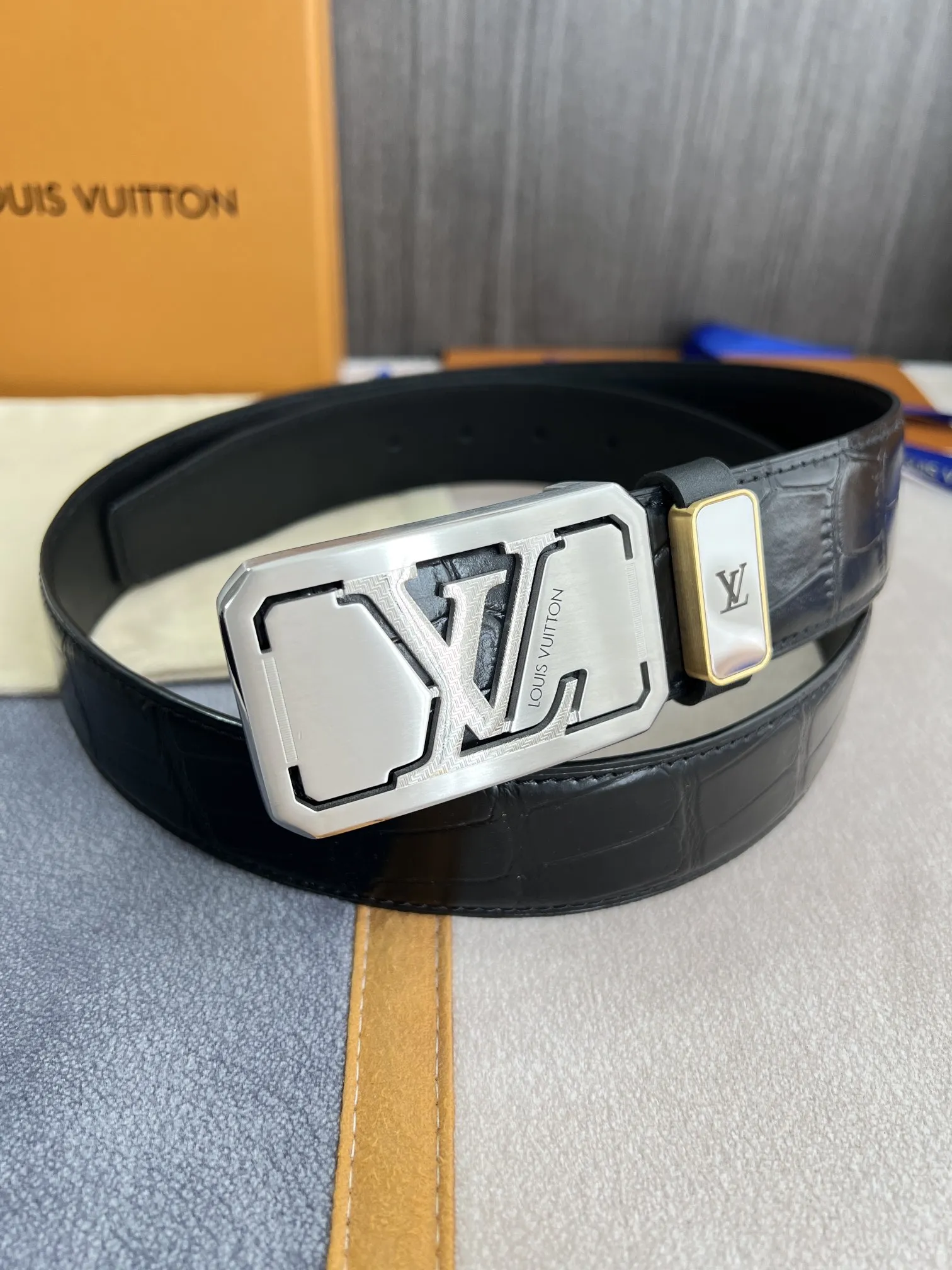 【2026】【LOUIS VUITTON】(ルイヴィトン) 3.8cmベルト メンズ
