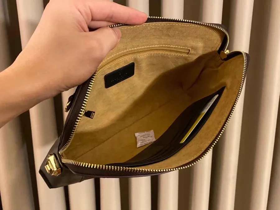 【2026】【LOUIS VUITTON  公式旗艦店】ルイヴィトン  クラッチバッグ  当日出荷 好評に付き再入荷！29*19*4CM
