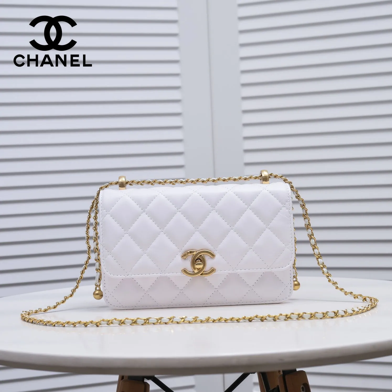 【2026】【CHANEL 公式旗艦店】シャネル   ショルダーバッグ   当日出荷 好評に付き再入荷！23*14*8CM