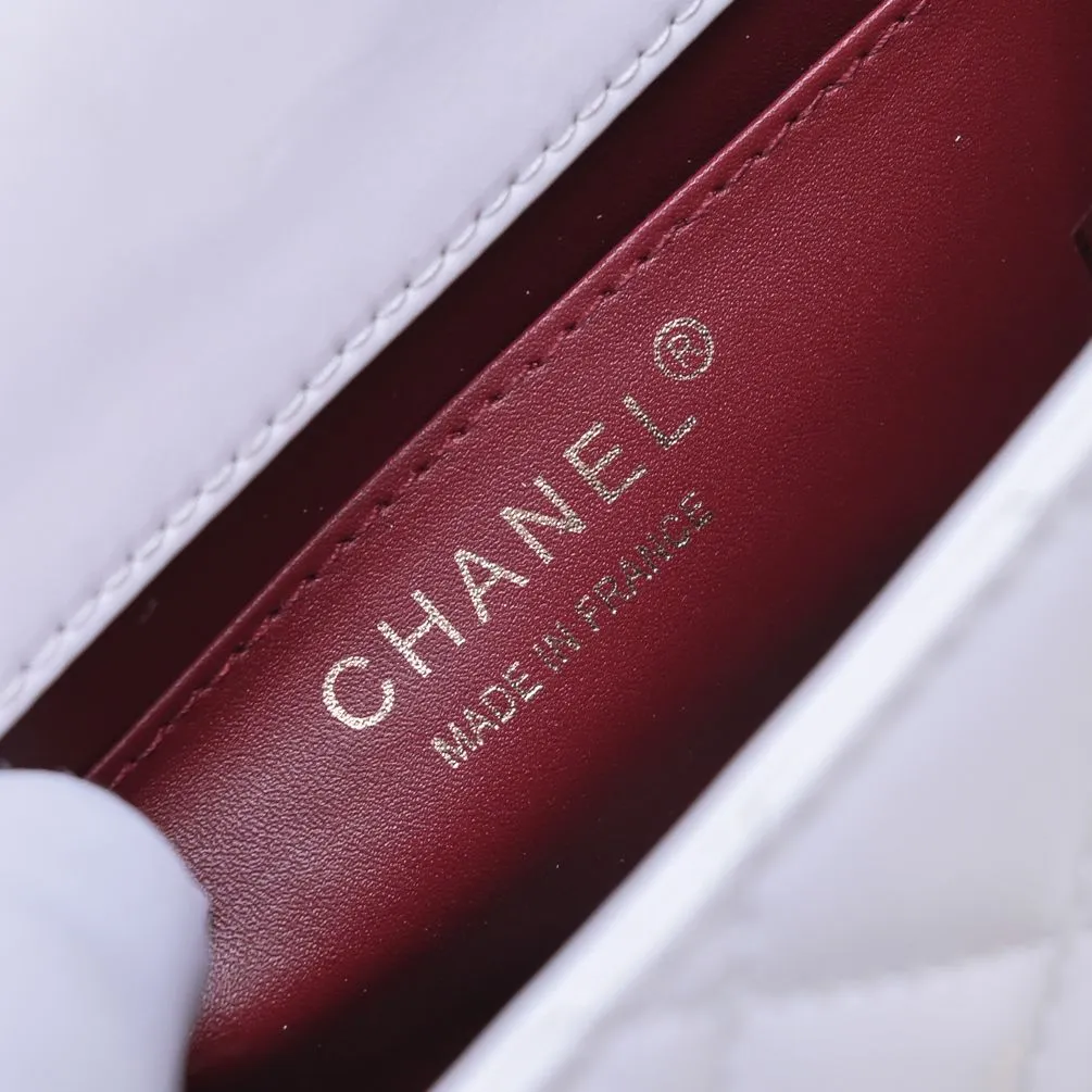 【2026】【CHANEL 公式旗艦店】シャネル   ショルダーバッグ   当日出荷 好評に付き再入荷！23*14*8CM