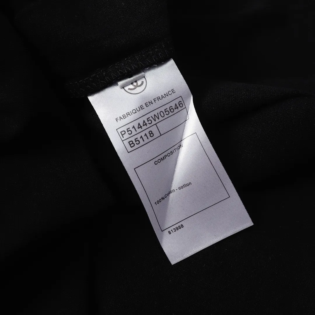 【2026】【CHANEL  公式旗艦店】シャネル    Tシャツご好評に付き再入荷！