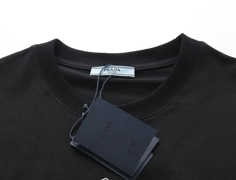 【2026】【PRADA  公式旗艦店】プラダ   Tシャツご好評に付き再入荷！