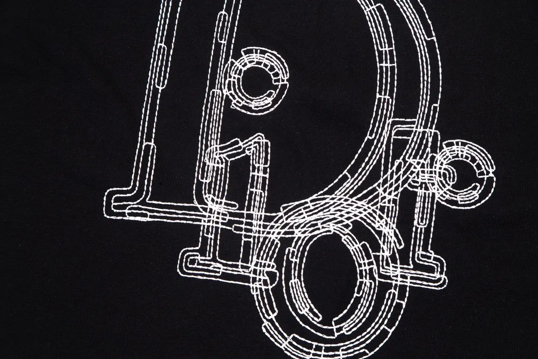 【2026】【DIOR 公式旗艦店】ディオール    Tシャツ ご好評に付き再入荷！