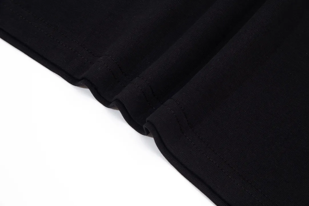 【2026】【DIOR 公式旗艦店】ディオール    Tシャツ ご好評に付き再入荷！