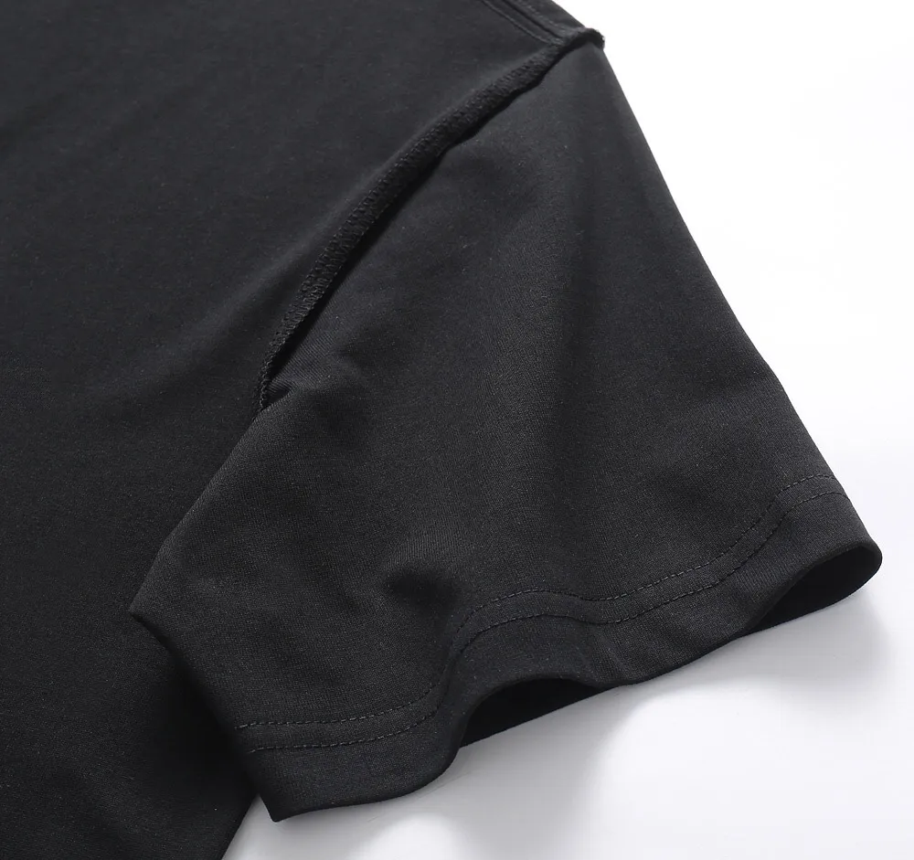 【2026】【LOUIS VUITTON 公式旗艦店】ルイヴィトン  Tシャツ   ご好評に付き再入荷！