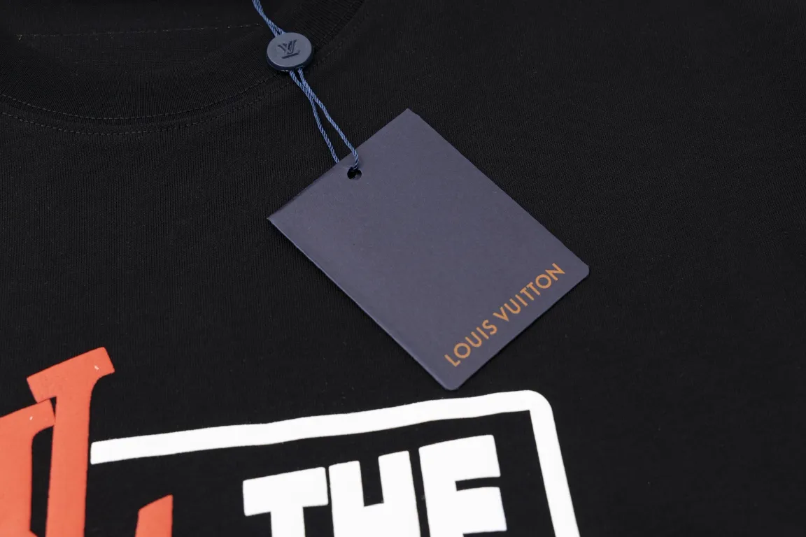 【2026】【LOUIS VUITTON 公式旗艦店】ルイヴィトン  Tシャツ   ご好評に付き再入荷！
