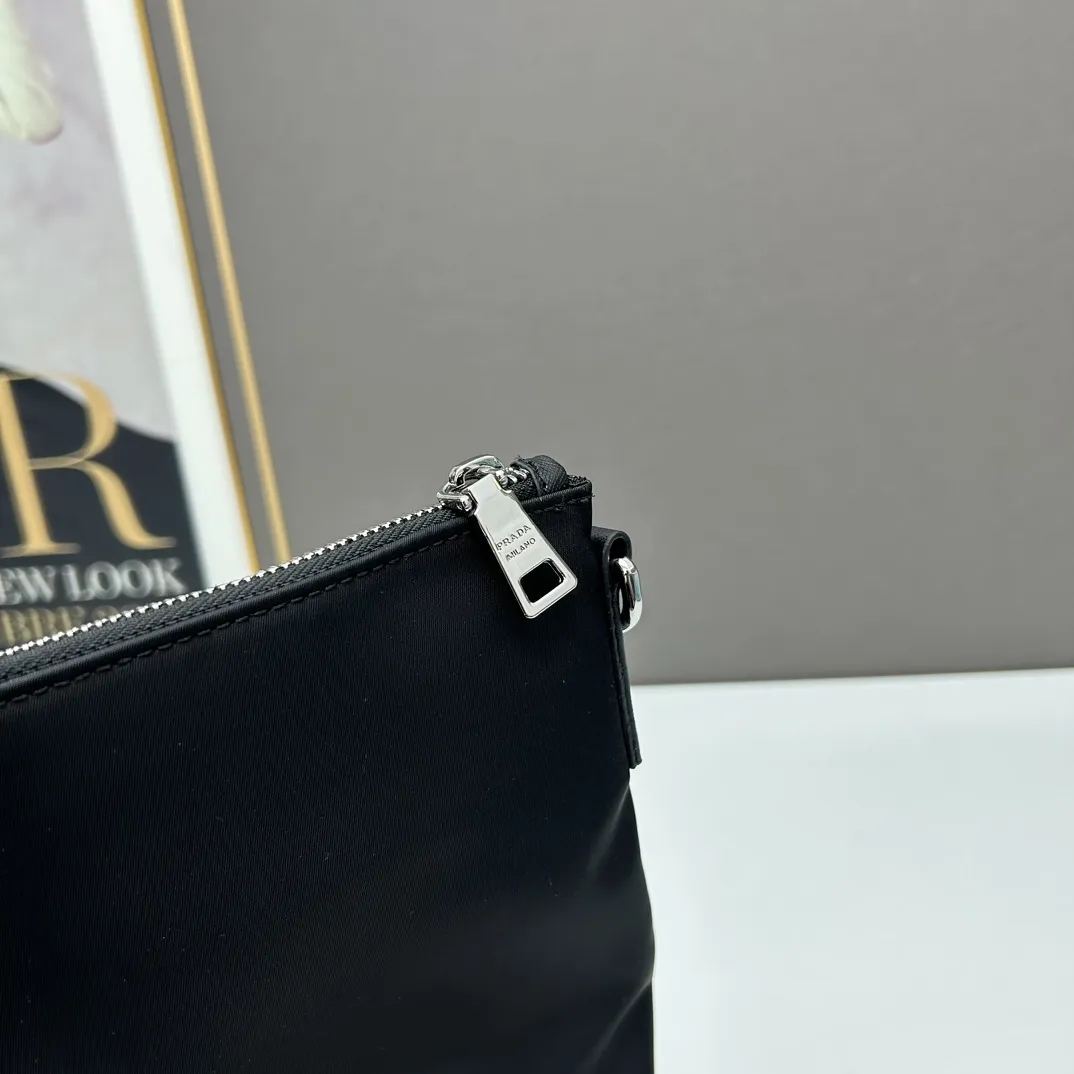 【2026】【PRADA  公式旗艦店】プラダ  ハンドバッグ 当日出荷 好評に付き再入荷36*34*13CM