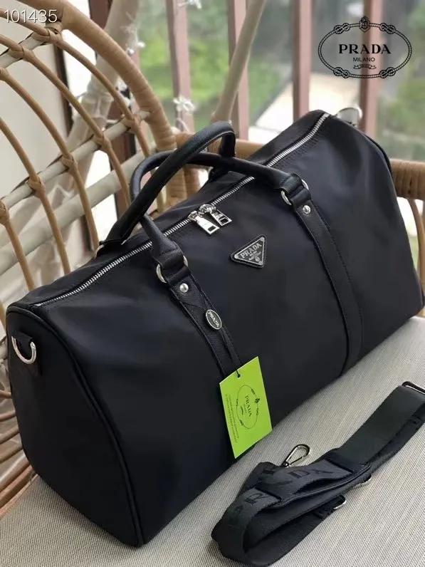 【2026】【PRADA  公式旗艦店】プラダ  旅行かばん 当日出荷 好評に付き再入荷！46*26CM