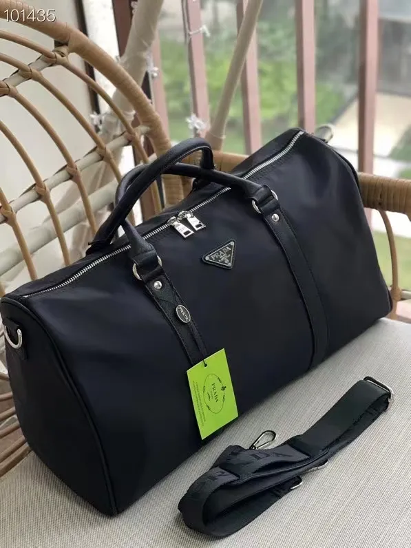 【2026】【PRADA  公式旗艦店】プラダ  旅行かばん 当日出荷 好評に付き再入荷！46*26CM