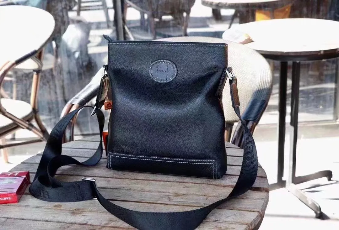【2026】【HERMES   公式 旗艦店】エルメス  ショルダーバッグ 当日出荷 好評に付き再入荷！24*27*5.5CM