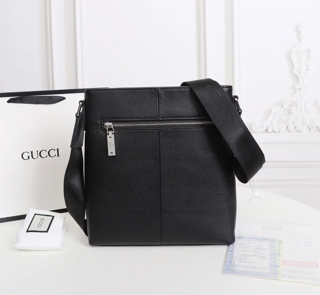 【2026】【GUCCI 公式 旗艦店】クッチ  ショルダーバッグ 当日出荷 好評に付き再入荷！25*27*6CM