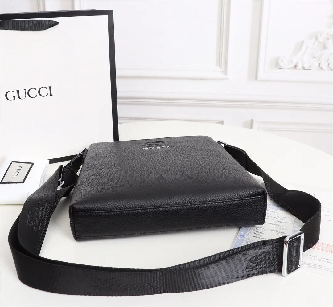 【2026】【GUCCI 公式 旗艦店】クッチ  ショルダーバッグ 当日出荷 好評に付き再入荷！25*27*6CM