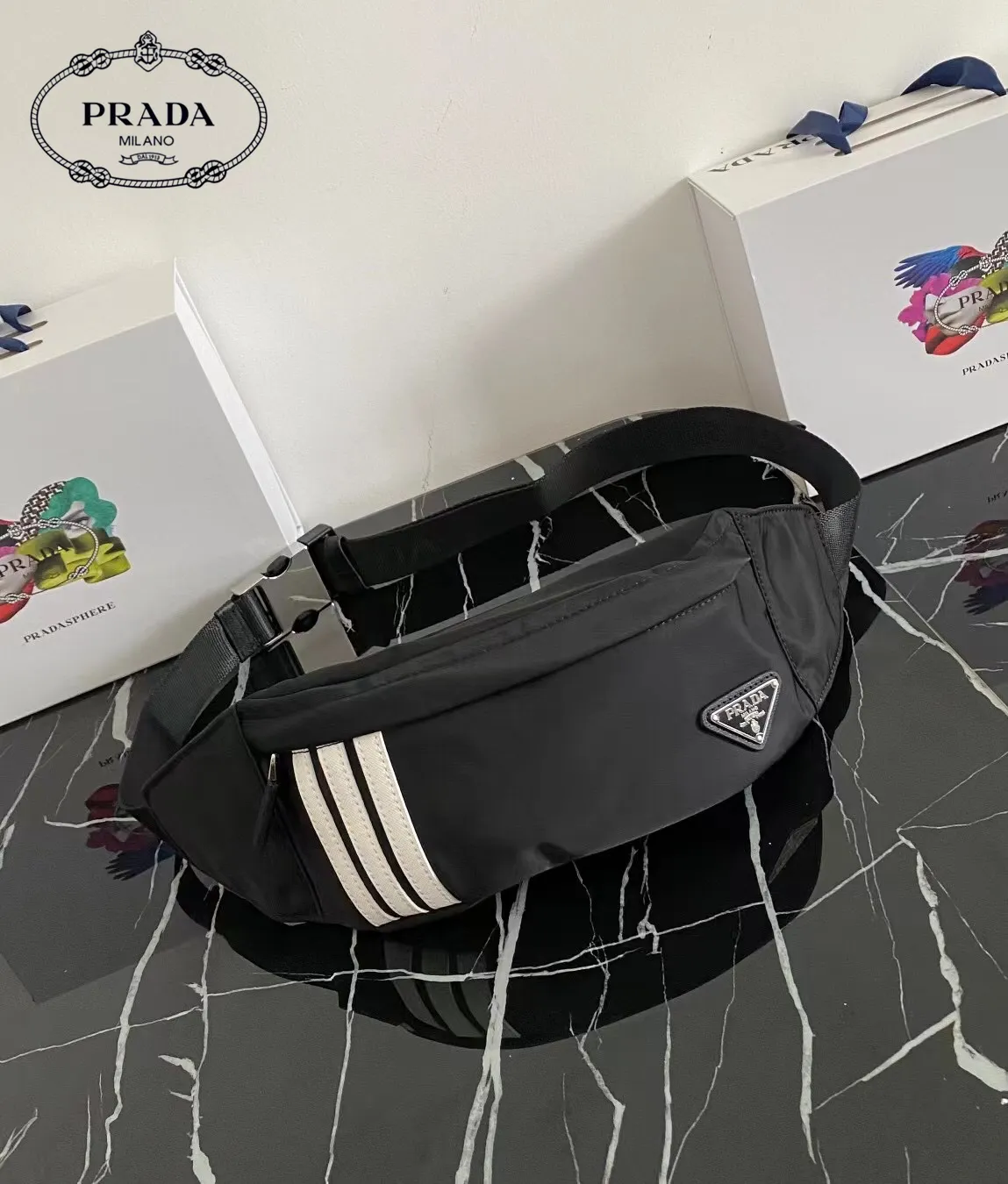 【2026】【PRADA 公式 旗艦店】プラダ  ウエストポーチ 当日出荷 好評に付き再入荷！26*12*7CM