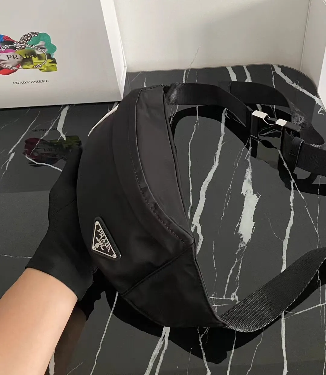【2026】【PRADA 公式 旗艦店】プラダ  ウエストポーチ 当日出荷 好評に付き再入荷！26*12*7CM