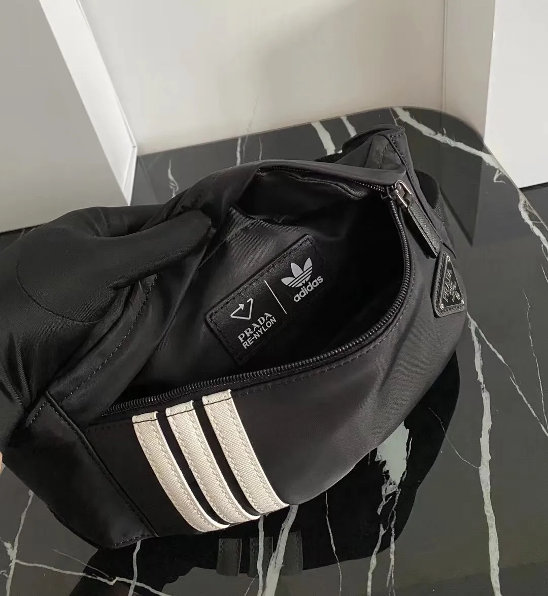 【2026】【PRADA 公式 旗艦店】プラダ  ウエストポーチ 当日出荷 好評に付き再入荷！26*12*7CM