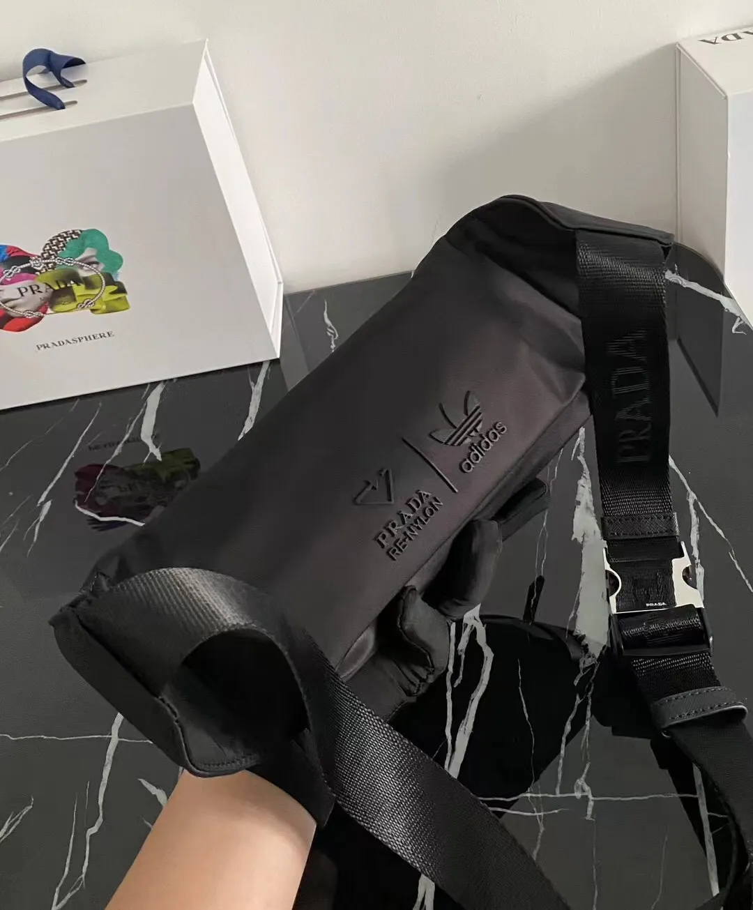 【2026】【PRADA 公式 旗艦店】プラダ  ウエストポーチ 当日出荷 好評に付き再入荷！26*12*7CM