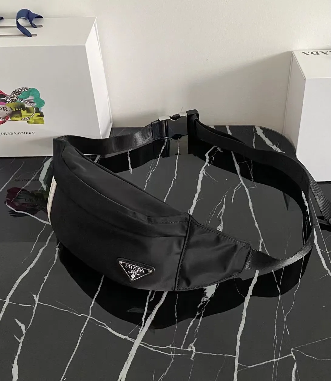 【2026】【PRADA 公式 旗艦店】プラダ  ウエストポーチ 当日出荷 好評に付き再入荷！26*12*7CM