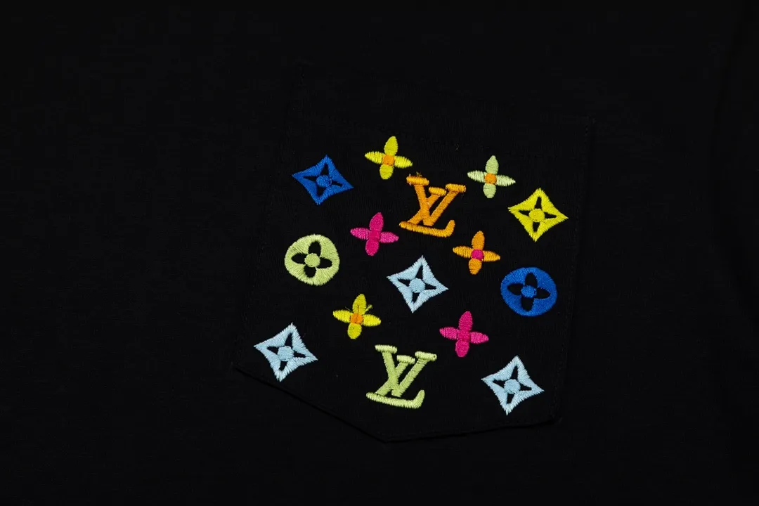 【2026】【LOUIS VUITTON  公式旗艦店】ルイヴィトン  Tシャツ  ご好評に付き再入荷！