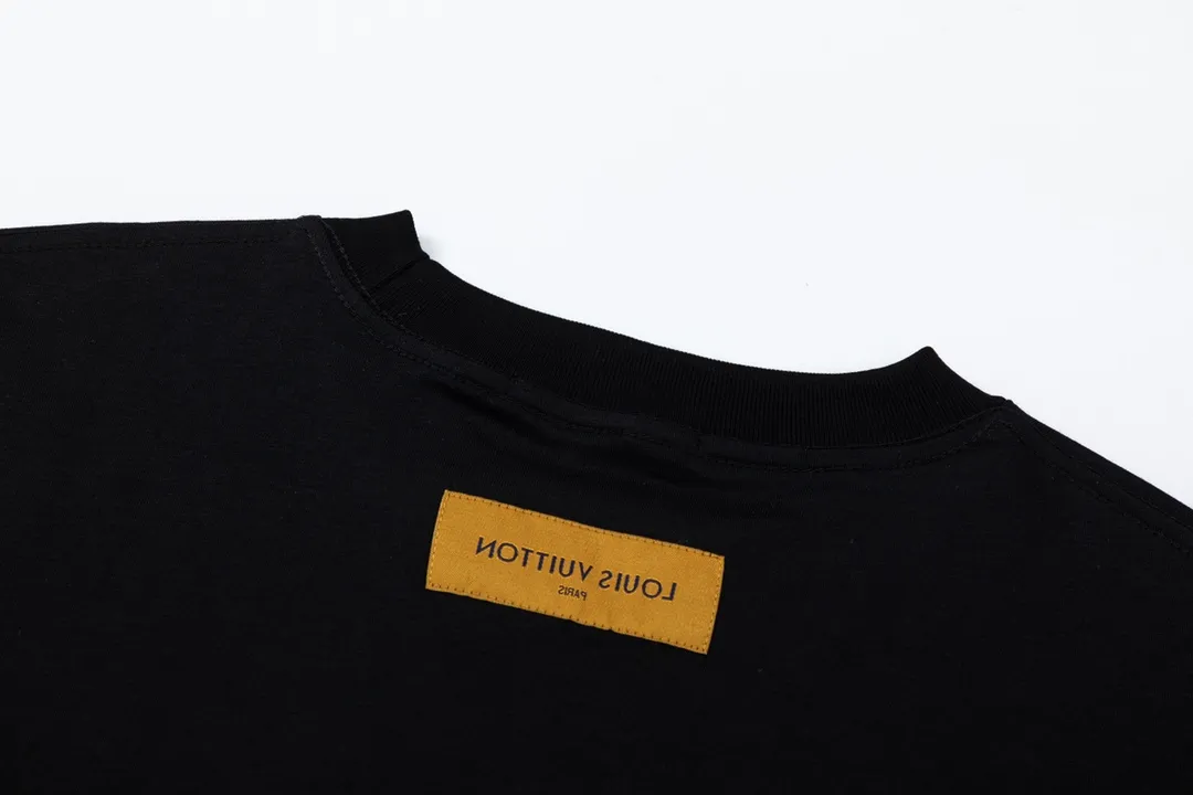 【2026】【LOUIS VUITTON  公式旗艦店】ルイヴィトン  Tシャツ  ご好評に付き再入荷！