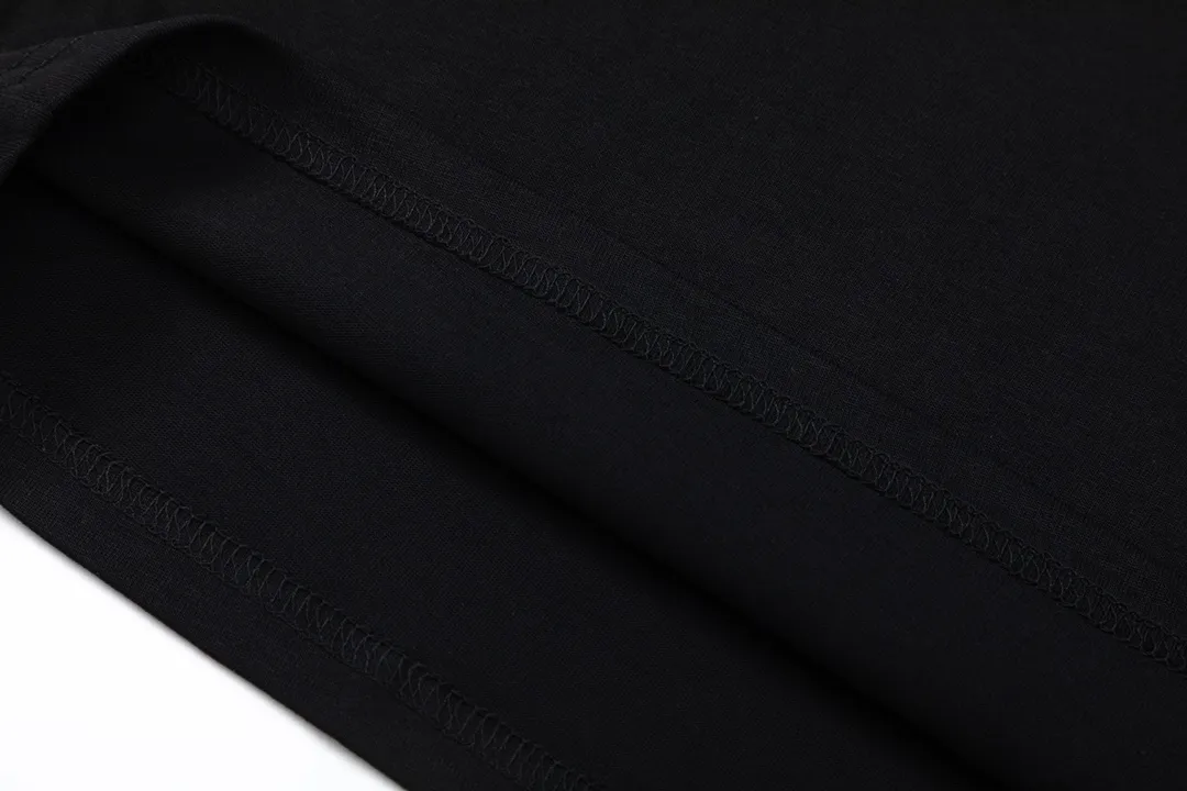 【2026】【LOUIS VUITTON  公式旗艦店】ルイヴィトン  Tシャツ  ご好評に付き再入荷！