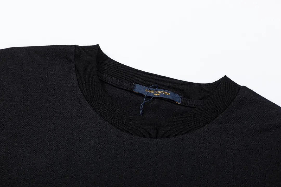 【2026】【LOUIS VUITTON  公式旗艦店】ルイヴィトン  Tシャツ  ご好評に付き再入荷！
