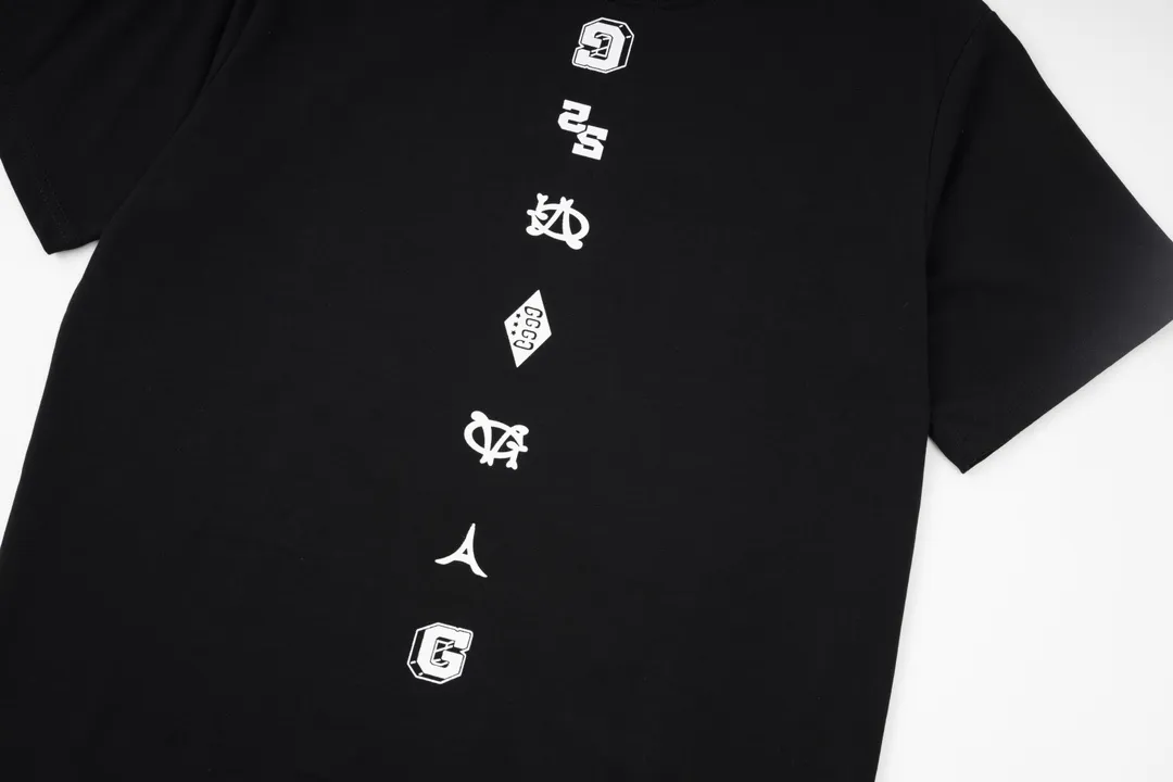 【2026】【GIVENCHY 公式旗艦店】ジバンシー   Tシャツ ご好評に付き再入荷！