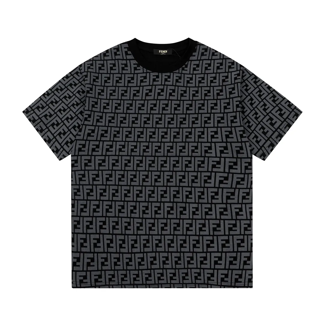 【2026】【FENDI  公式旗艦店】フェンディ   Tシャツ ご好評に付き再入荷！