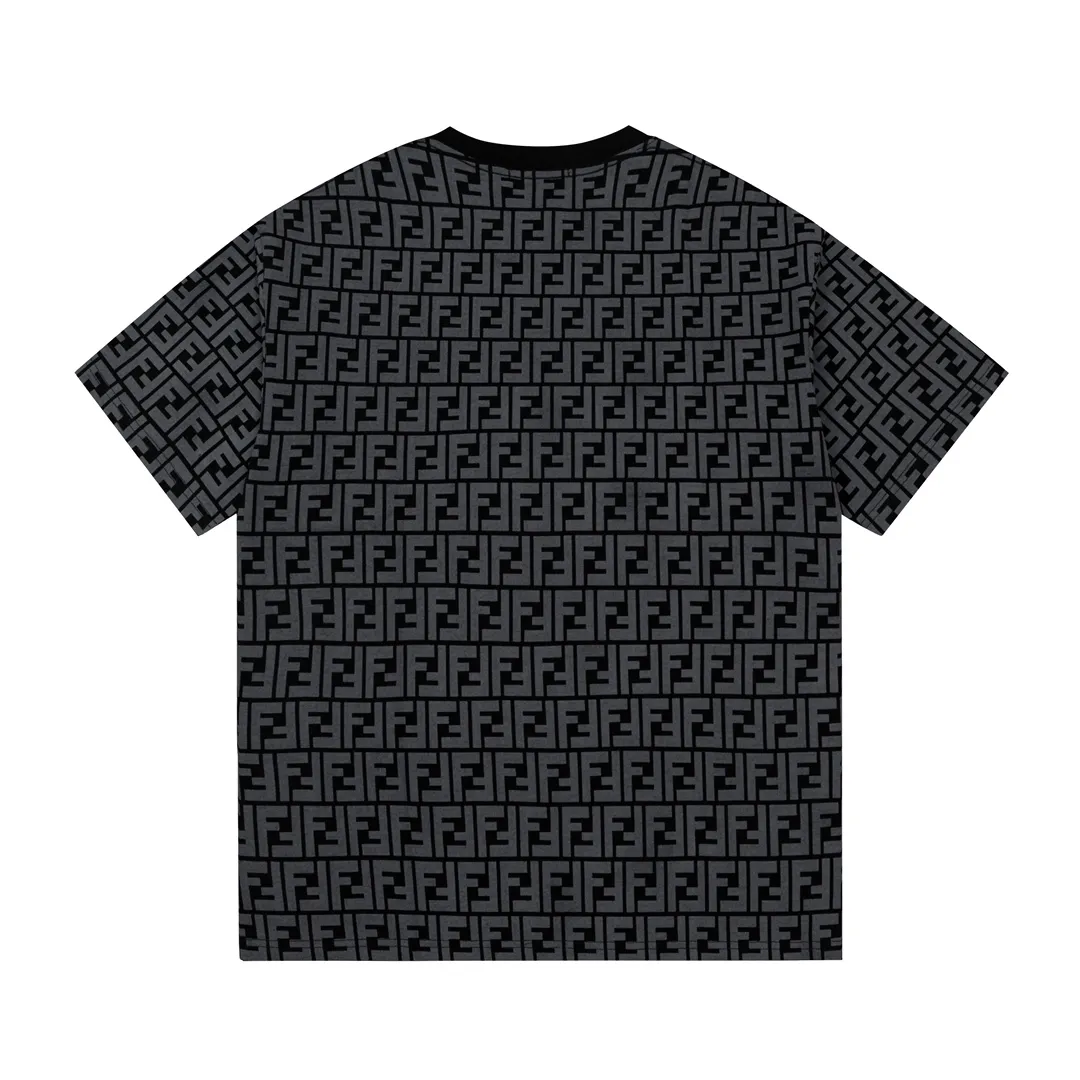 【2026】【FENDI  公式旗艦店】フェンディ   Tシャツ ご好評に付き再入荷！
