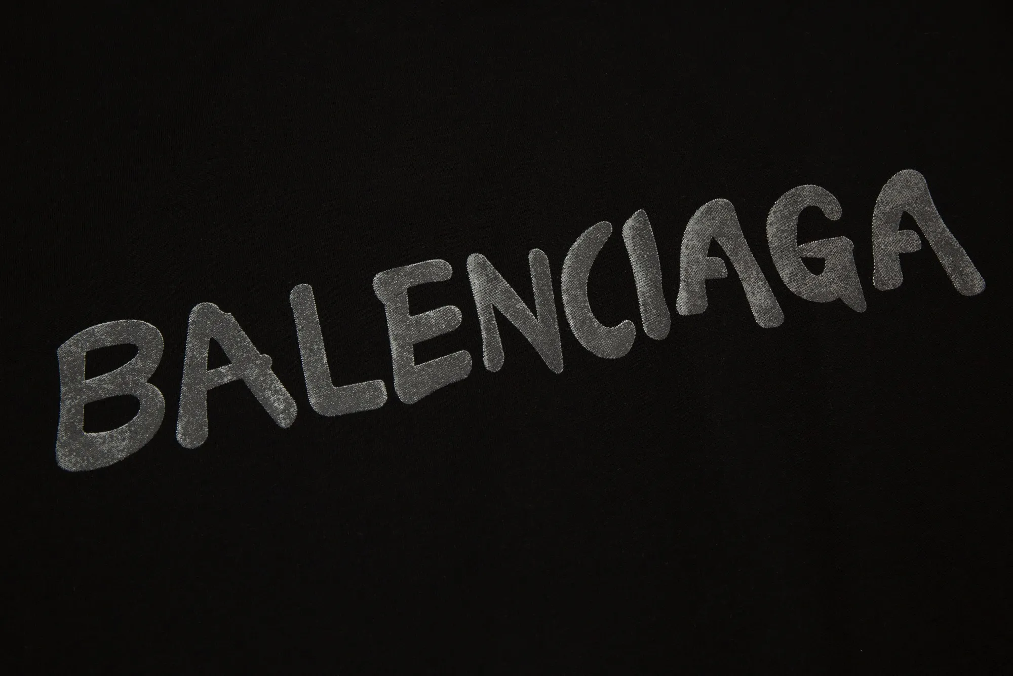 【2026】【BALENCIAGA  公式旗艦店】 バレンシアガ    Tシャツ ご好評に付き再入荷！