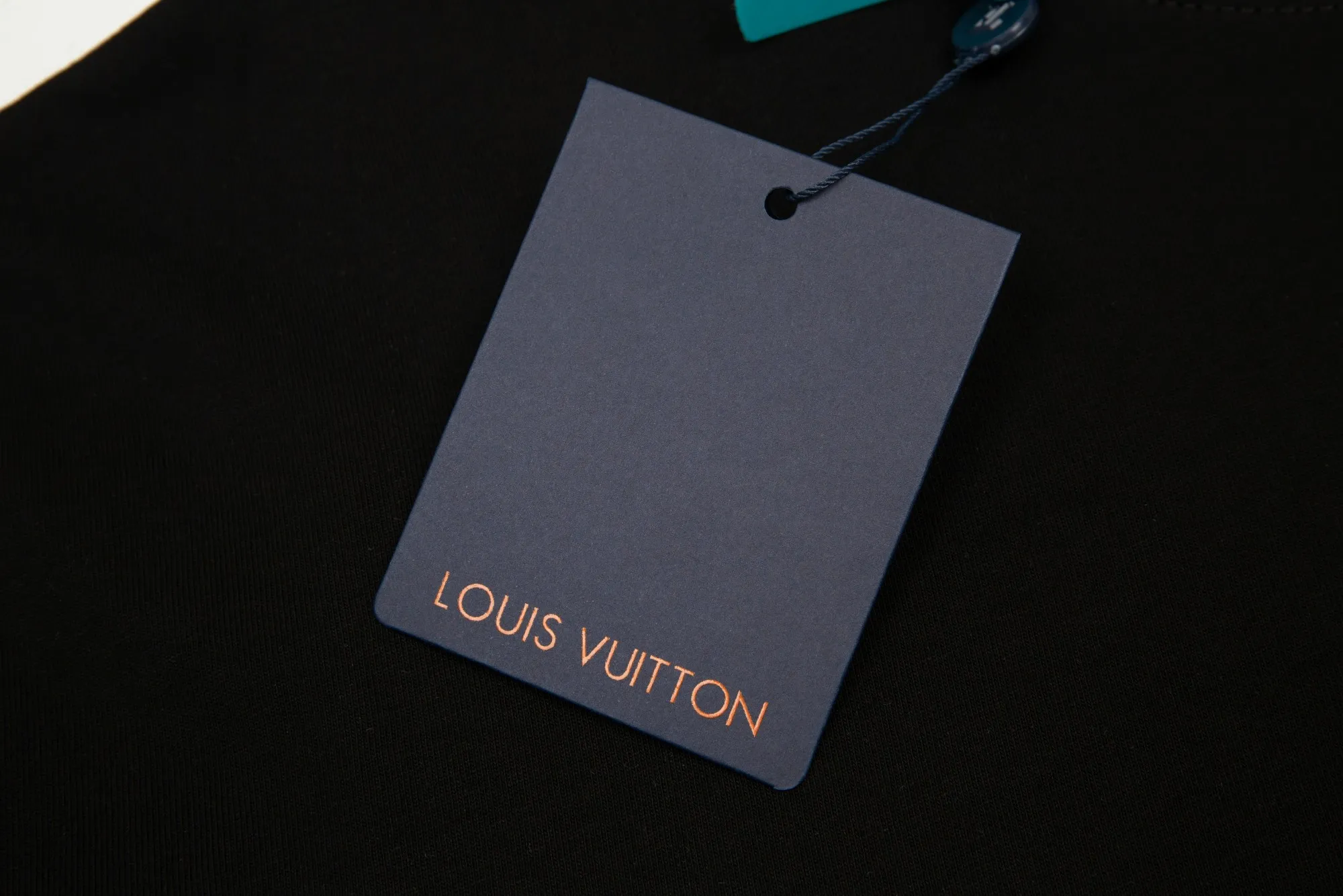 【2026】【LOUIS VUITTON  公式旗艦店】ルイヴィトン  Tシャツ  ご好評に付き再入荷！