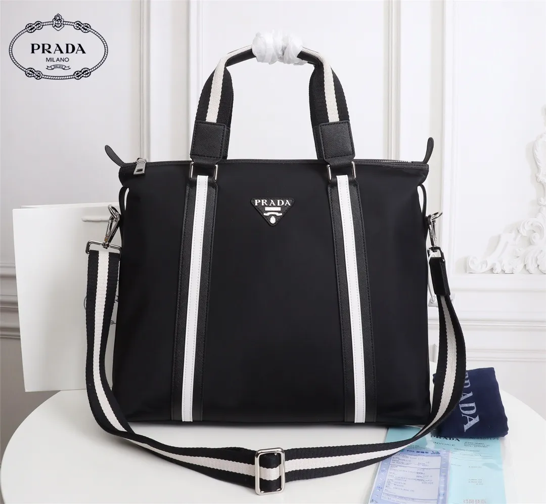 【2026】【PRADA  公式旗艦店】プラダ   ハンドバッグ  当日出荷 好評に付き再入荷！40*36*13CM