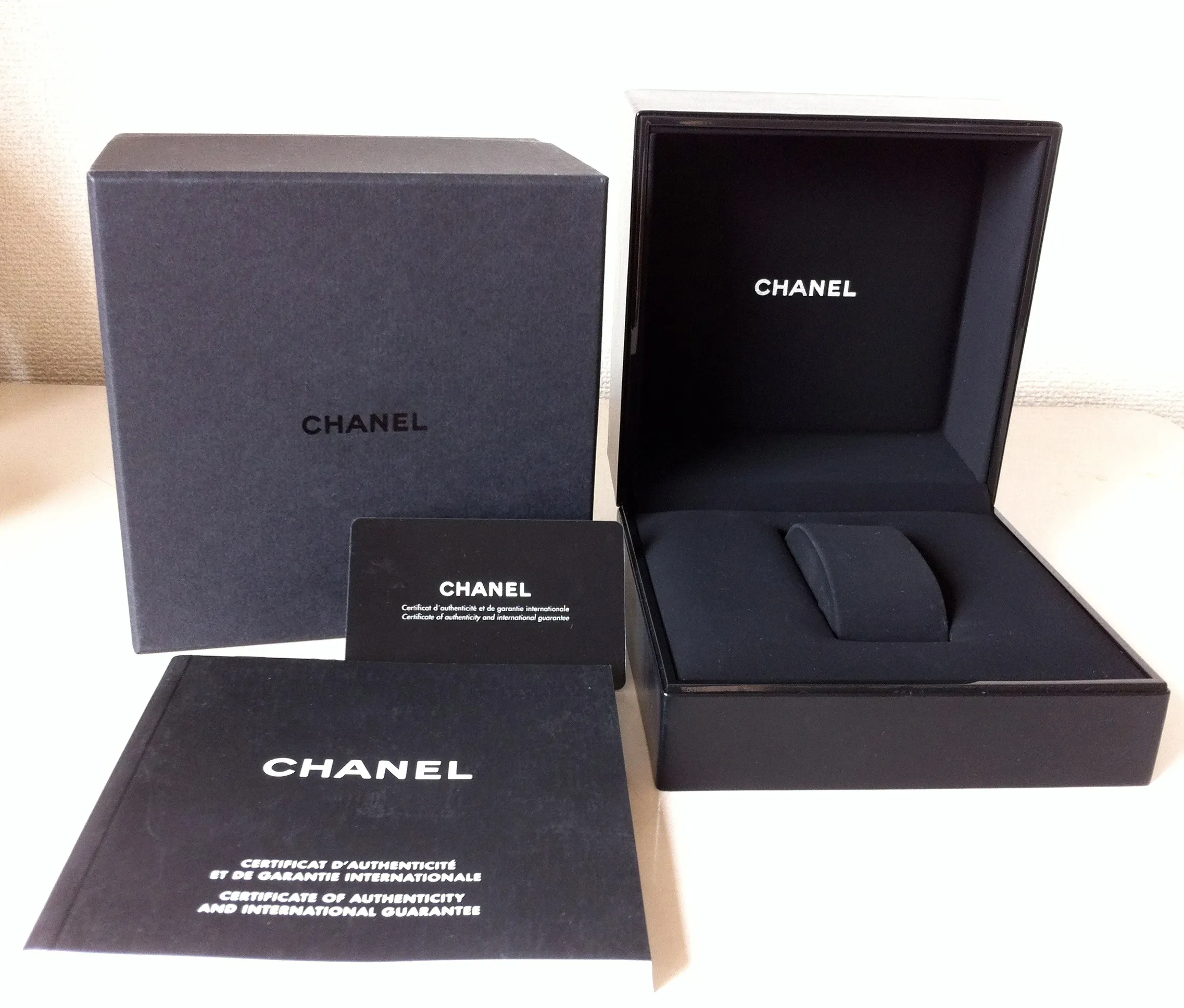 【2026】【CHANEL】二つは20%OFF！時を超えて愛されるのH0968 J12より【100％新品正規品♪VIP配達】