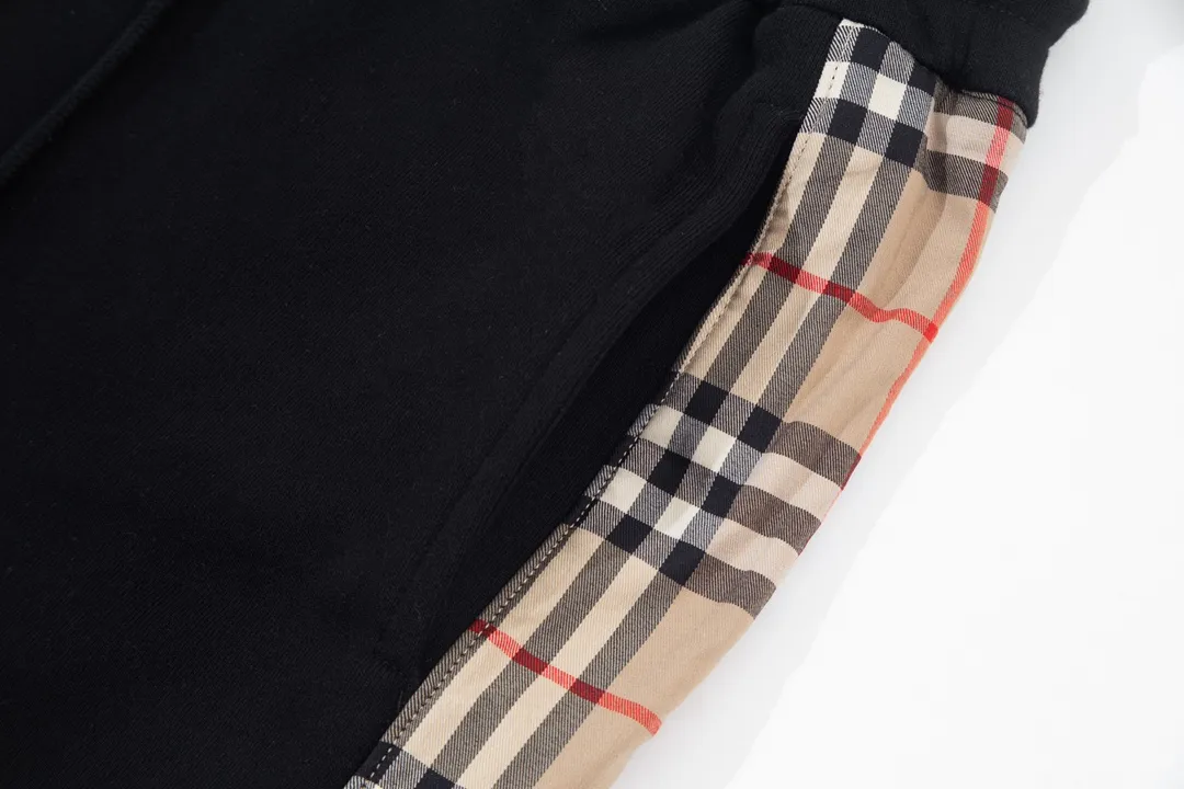 【2026】【BURBERRY 公式旗艦店】バーバリー    ショートパンツ  ご好評に付き再入荷！