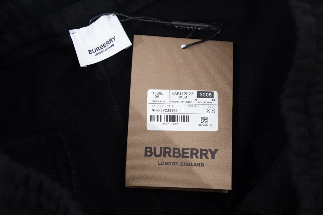【2026】【BURBERRY 公式旗艦店】バーバリー    ショートパンツ  ご好評に付き再入荷！