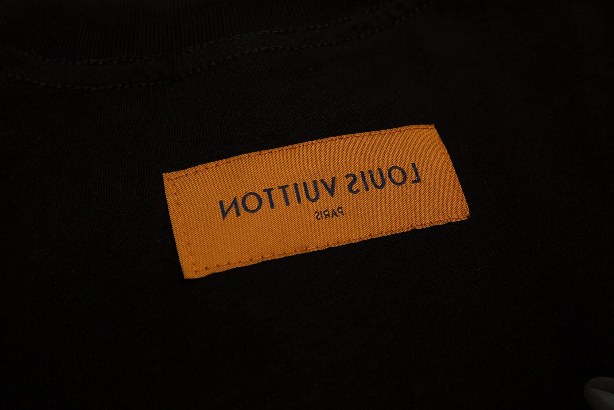 【2026】【LOUIS VUITTON  公式旗艦店】ルイヴィトン   Tシャツご好評に付き再入荷！