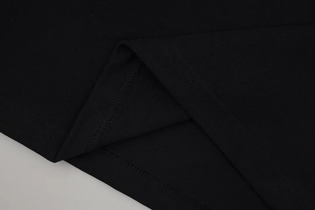 【2026】【LOUIS VUITTON  公式旗艦店】ルイヴィトン   Tシャツご好評に付き再入荷！