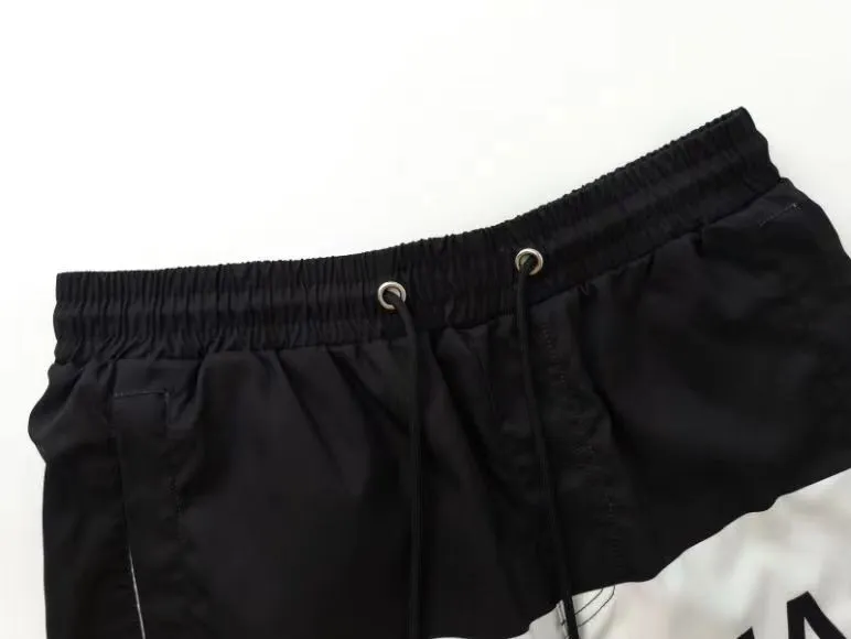 【2026】【BALENCIAGA  公式旗艦店】 バレンシアガ   ショートパンツ  ご好評に付き再入荷！