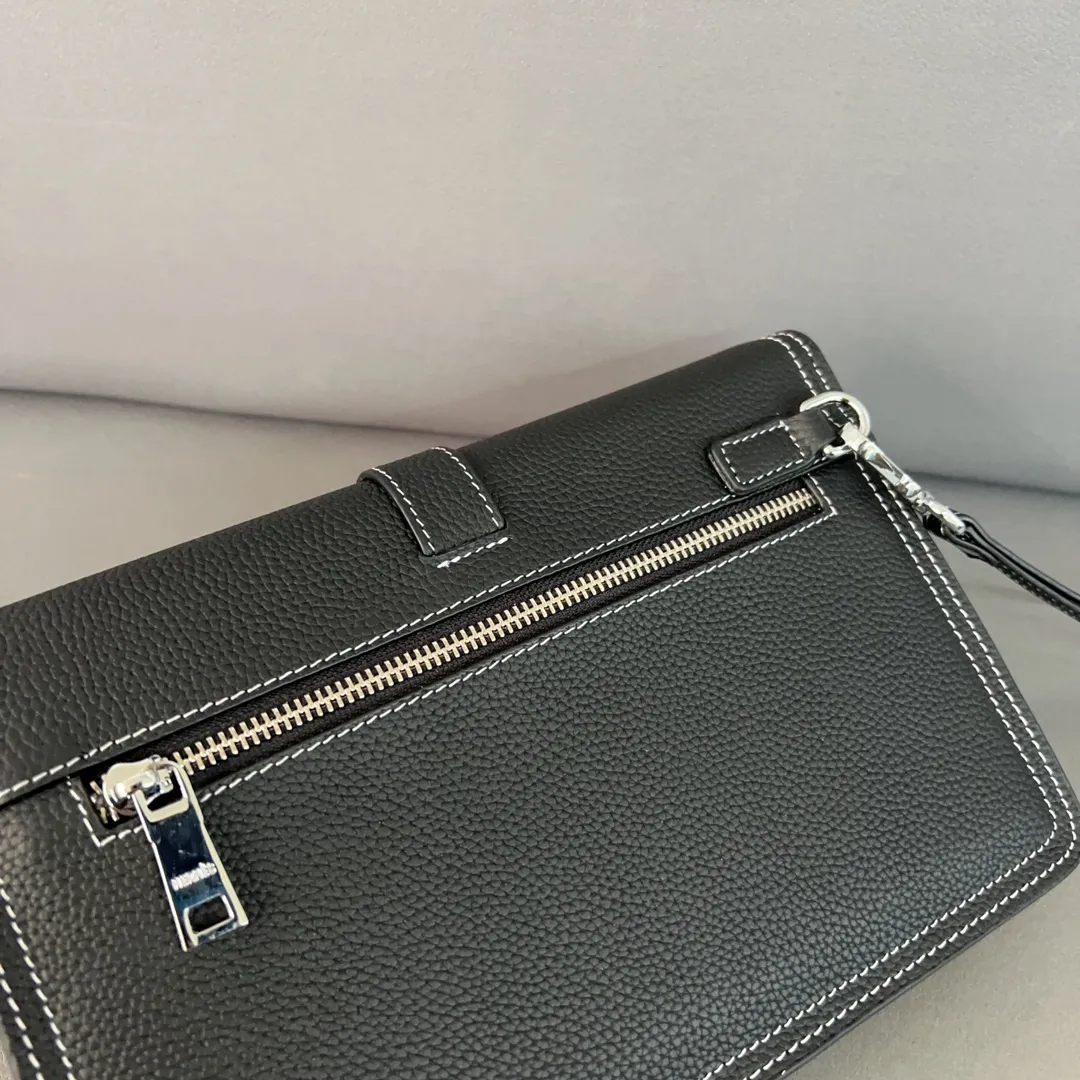 【2026】【HERMES  公式旗艦店】エルメス  クラッチバッグ 当日出荷 好評に付き再入荷！26*17CM