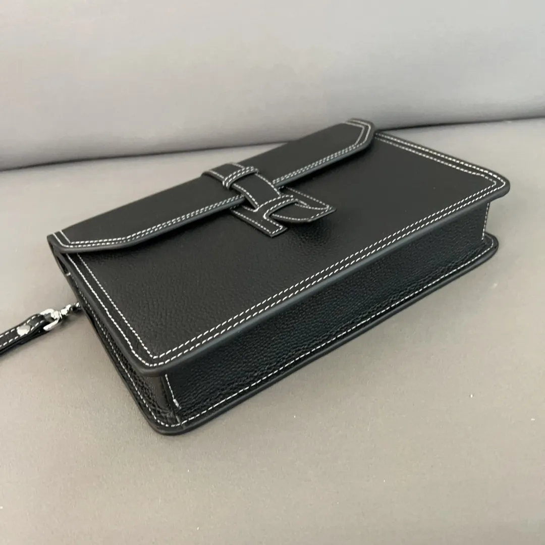 【2026】【HERMES  公式旗艦店】エルメス  クラッチバッグ 当日出荷 好評に付き再入荷！26*17CM