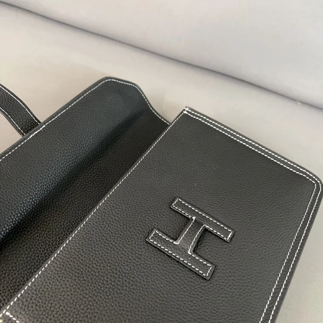 【2026】【HERMES  公式旗艦店】エルメス  クラッチバッグ 当日出荷 好評に付き再入荷！26*17CM