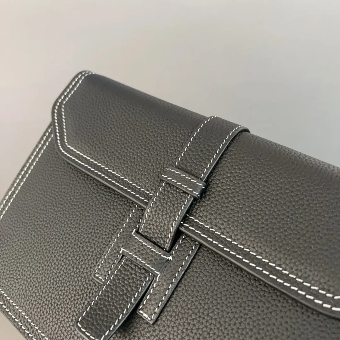 【2026】【HERMES  公式旗艦店】エルメス  クラッチバッグ 当日出荷 好評に付き再入荷！26*17CM